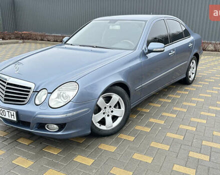 Синий Мерседес Е-Класс, объемом двигателя 2.15 л и пробегом 322 тыс. км за 8350 $, фото 1 на Automoto.ua