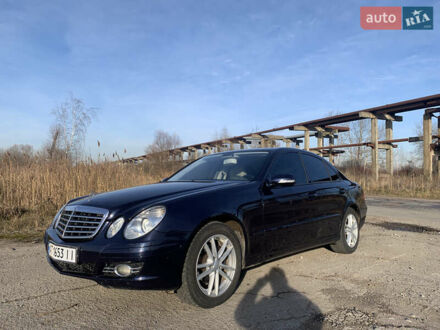 Синій Мерседес Е-Клас, об'ємом двигуна 2.2 л та пробігом 283 тис. км за 10700 $, фото 1 на Automoto.ua