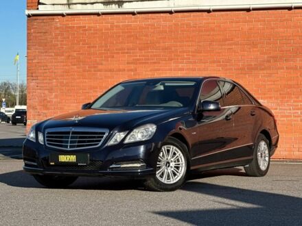 Мерседес Е-Клас 2011 у Києві на Automoto.ua Синій Мерседес Е-Клас, об'ємом двигуна 2.2 л та пробігом 280 тис. км за 11350 $, фото 1 на Automoto.ua