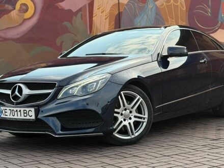 Синий Мерседес Е-Класс, объемом двигателя 3.5 л и пробегом 144 тыс. км за 15999 $, фото 1 на Automoto.ua