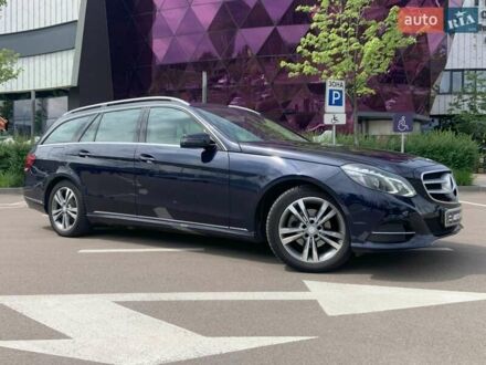 Мерседес Е-Класс 2014 в Киеве на Automoto.ua Синий Мерседес Е-Класс, объемом двигателя 2.14 л и пробегом 197 тыс. км за 19990 $, фото 1 на Automoto.ua