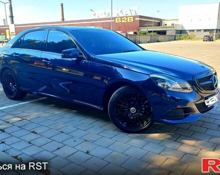 Синій Мерседес Е-Клас, об'ємом двигуна 2 л та пробігом 265 тис. км за 15500 $, фото 1 на Automoto.ua