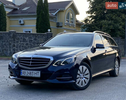 Синій Мерседес Е-Клас, об'ємом двигуна 2.2 л та пробігом 315 тис. км за 18499 $, фото 1 на Automoto.ua