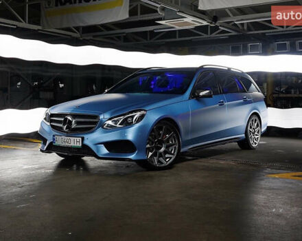 Синий Мерседес Е-Класс, объемом двигателя 2.2 л и пробегом 260 тыс. км за 27000 $, фото 1 на Automoto.ua