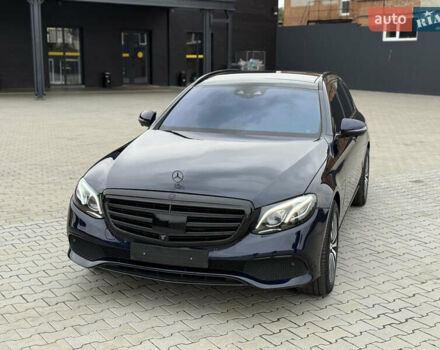 Синій Мерседес Е-Клас, об'ємом двигуна 2 л та пробігом 321 тис. км за 20999 $, фото 1 на Automoto.ua