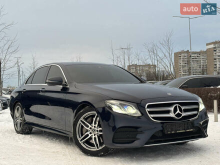 Синій Мерседес Е-Клас, об'ємом двигуна 1.99 л та пробігом 113 тис. км за 25000 $, фото 1 на Automoto.ua