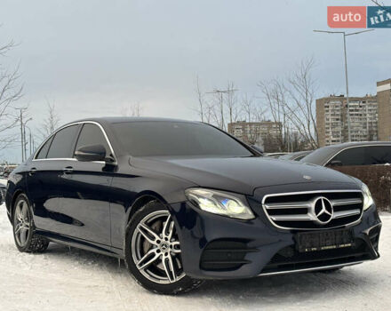 Синий Мерседес Е-Класс, объемом двигателя 1.99 л и пробегом 113 тыс. км за 25000 $, фото 1 на Automoto.ua