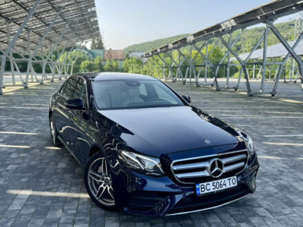 Синій Мерседес Е-Клас, об'ємом двигуна 1.99 л та пробігом 134 тис. км за 29000 $, фото 1 на Automoto.ua