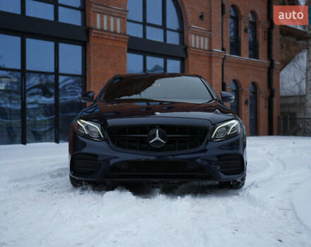 Синій Мерседес Е-Клас, об'ємом двигуна 1.99 л та пробігом 73 тис. км за 28800 $, фото 1 на Automoto.ua