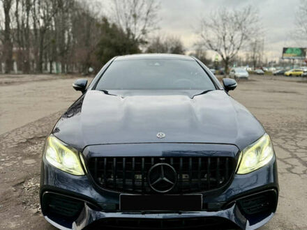 Синій Мерседес Е-Клас, об'ємом двигуна 3 л та пробігом 106 тис. км за 38000 $, фото 1 на Automoto.ua