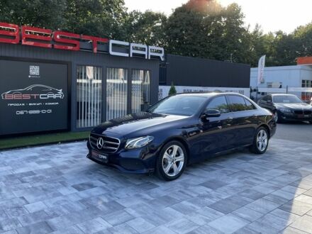 Синій Мерседес Е-Клас, об'ємом двигуна 2 л та пробігом 184 тис. км за 25900 $, фото 1 на Automoto.ua