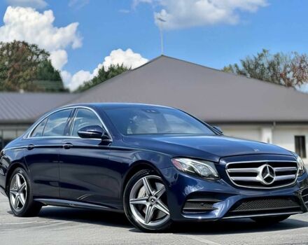 Синій Мерседес Е-Клас, об'ємом двигуна 2 л та пробігом 43 тис. км за 17900 $, фото 1 на Automoto.ua