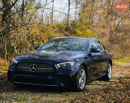 Синій Мерседес Е-Клас, об'ємом двигуна 3 л та пробігом 38 тис. км за 49999 $, фото 1 на Automoto.ua