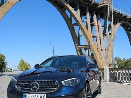 Мерседес Е-Класс 2020 в Днепре (Днепропетровске) на Automoto.ua Синий Мерседес Е-Класс, объемом двигателя 1.95 л и пробегом 49 тыс. км за 53700 $, фото 1 на Automoto.ua