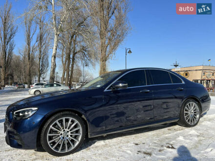 Синий Мерседес Е-Класс, объемом двигателя 1.99 л и пробегом 74 тыс. км за 48500 $, фото 1 на Automoto.ua