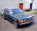 Зеленый Мерседес Е-Класс, объемом двигателя 2.5 л и пробегом 396 тыс. км за 500 $, фото 1 на Automoto.ua