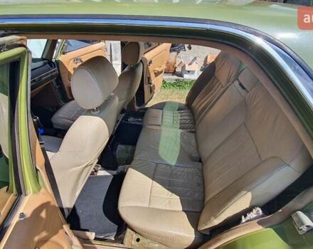 Зеленый Мерседес Е-Класс, объемом двигателя 0 л и пробегом 30 тыс. км за 1250 $, фото 6 на Automoto.ua