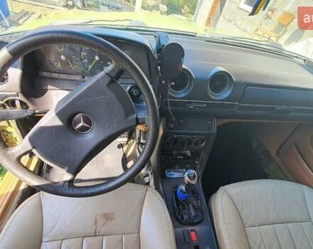 Зеленый Мерседес Е-Класс, объемом двигателя 0 л и пробегом 30 тыс. км за 1250 $, фото 5 на Automoto.ua