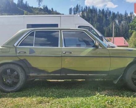 Зеленый Мерседес Е-Класс, объемом двигателя 0 л и пробегом 30 тыс. км за 1250 $, фото 2 на Automoto.ua