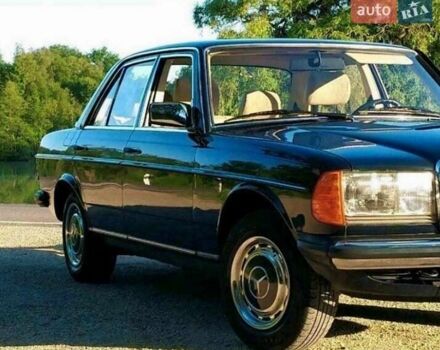 Зеленый Мерседес Е-Класс, объемом двигателя 2 л и пробегом 340 тыс. км за 3900 $, фото 1 на Automoto.ua