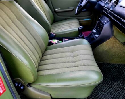 Зеленый Мерседес Е-Класс, объемом двигателя 2.4 л и пробегом 220 тыс. км за 10000 $, фото 13 на Automoto.ua