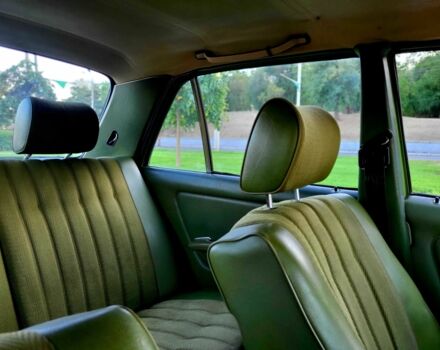 Зеленый Мерседес Е-Класс, объемом двигателя 2.4 л и пробегом 220 тыс. км за 10000 $, фото 20 на Automoto.ua