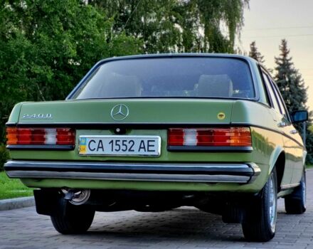 Зеленый Мерседес Е-Класс, объемом двигателя 2.4 л и пробегом 220 тыс. км за 10000 $, фото 5 на Automoto.ua