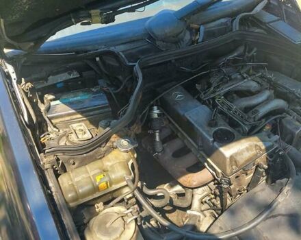 Зеленый Мерседес Е-Класс, объемом двигателя 0 л и пробегом 400 тыс. км за 1500 $, фото 2 на Automoto.ua