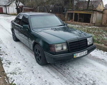Зелений Мерседес Е-Клас, об'ємом двигуна 2.3 л та пробігом 350 тис. км за 1200 $, фото 2 на Automoto.ua