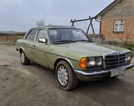 Зелений Мерседес Е-Клас, об'ємом двигуна 2 л та пробігом 450 тис. км за 1900 $, фото 2 на Automoto.ua