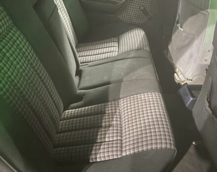 Зелений Мерседес Е-Клас, об'ємом двигуна 2 л та пробігом 335 тис. км за 1350 $, фото 2 на Automoto.ua