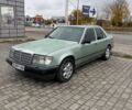 Зеленый Мерседес Е-Класс, объемом двигателя 2.5 л и пробегом 375 тыс. км за 1504 $, фото 1 на Automoto.ua