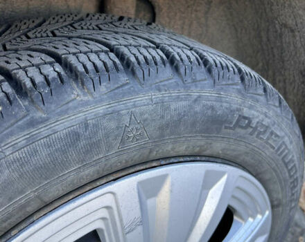 Зеленый Мерседес Е-Класс, объемом двигателя 2.6 л и пробегом 350 тыс. км за 2249 $, фото 9 на Automoto.ua