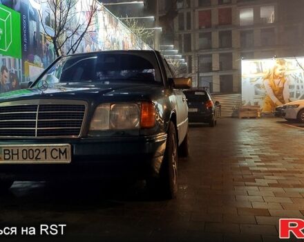 Зеленый Мерседес Е-Класс, объемом двигателя 3 л и пробегом 350 тыс. км за 900 $, фото 5 на Automoto.ua