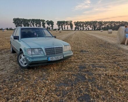 Зеленый Мерседес Е-Класс, объемом двигателя 2.5 л и пробегом 560 тыс. км за 2500 $, фото 9 на Automoto.ua