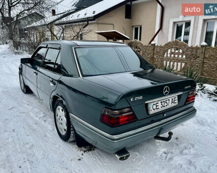 Зеленый Мерседес Е-Класс, объемом двигателя 2.5 л и пробегом 483 тыс. км за 3500 $, фото 3 на Automoto.ua