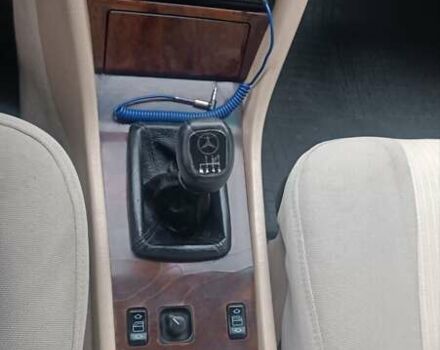 Зелений Мерседес Е-Клас, об'ємом двигуна 2.2 л та пробігом 549 тис. км за 3200 $, фото 8 на Automoto.ua