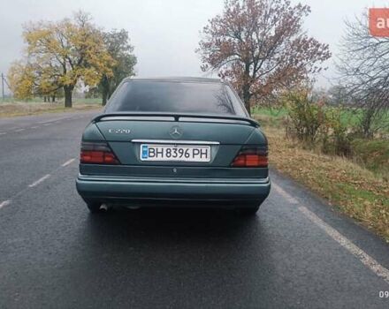 Зелений Мерседес Е-Клас, об'ємом двигуна 2.2 л та пробігом 549 тис. км за 3200 $, фото 14 на Automoto.ua