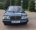 Зеленый Мерседес Е-Класс, объемом двигателя 2 л и пробегом 310 тыс. км за 2900 $, фото 1 на Automoto.ua