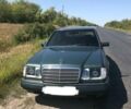 Зелений Мерседес Е-Клас, об'ємом двигуна 3 л та пробігом 460 тис. км за 5200 $, фото 1 на Automoto.ua