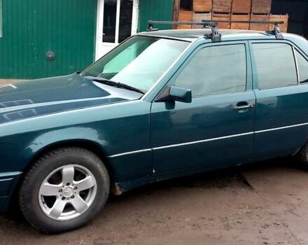 Зелений Мерседес Е-Клас, об'ємом двигуна 2.5 л та пробігом 300 тис. км за 3000 $, фото 12 на Automoto.ua