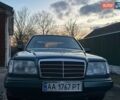 Зеленый Мерседес Е-Класс, объемом двигателя 2.5 л и пробегом 445 тыс. км за 6200 $, фото 1 на Automoto.ua