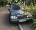 Зелений Мерседес Е-Клас, об'ємом двигуна 2.5 л та пробігом 301 тис. км за 4700 $, фото 3 на Automoto.ua