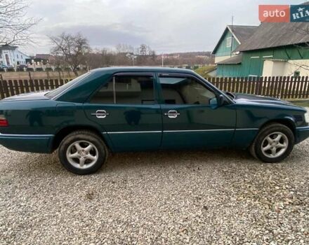 Зеленый Мерседес Е-Класс, объемом двигателя 2.5 л и пробегом 519 тыс. км за 4500 $, фото 2 на Automoto.ua