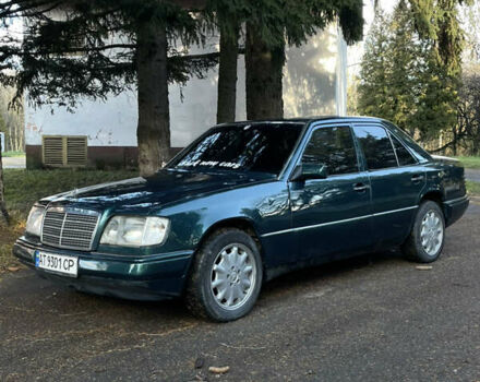 Зеленый Мерседес Е-Класс, объемом двигателя 2.2 л и пробегом 419 тыс. км за 2600 $, фото 1 на Automoto.ua