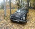 Мерседес Е-Клас 1995 у Сумах на Automoto.ua Зелений Мерседес Е-Клас, об'ємом двигуна 3.2 л та пробігом 30 тис. км за 2500 $, фото 4 на Automoto.ua