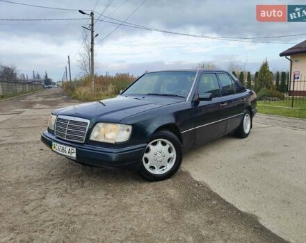 Зеленый Мерседес Е-Класс, объемом двигателя 2 л и пробегом 500 тыс. км за 2300 $, фото 5 на Automoto.ua