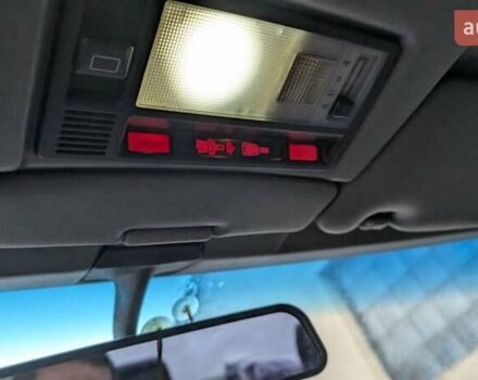 Зеленый Мерседес Е-Класс, объемом двигателя 2 л и пробегом 460 тыс. км за 3450 $, фото 9 на Automoto.ua