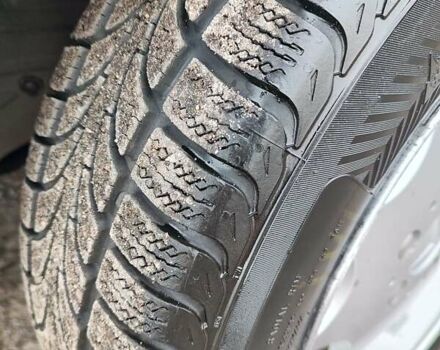 Зеленый Мерседес Е-Класс, объемом двигателя 2 л и пробегом 500 тыс. км за 2300 $, фото 18 на Automoto.ua