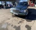Зелений Мерседес Е-Клас, об'ємом двигуна 2.5 л та пробігом 450 тис. км за 2800 $, фото 1 на Automoto.ua